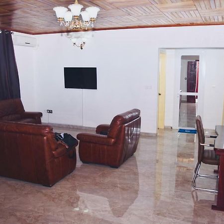 Hotel La Couronne Rw Yaoundé 外观 照片