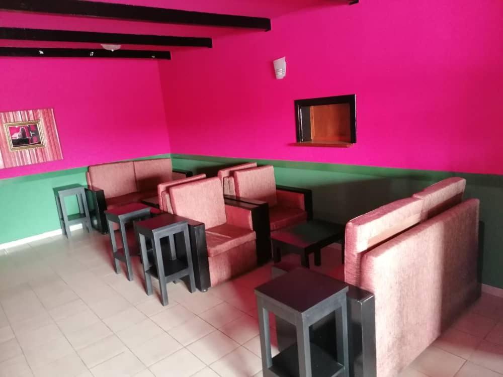 Hotel La Couronne Rw Yaoundé 外观 照片